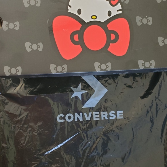 CONVERSE x HELLO KITTY CHUCK TAYLOR ALLSTAR SZ 8 - Picture 6 of 6